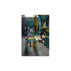 【60噸沖床廠家】60噸沖床供應(yīng)_批發(fā)，60噸沖床品牌-航宇