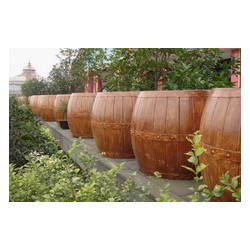 經銘體育用品供應同行產品中*專業的仿木花箱 ——專業生產花箱