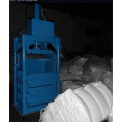 30噸服裝打包機(jī)，50噸服裝打包機(jī)，60噸服裝打包機(jī)