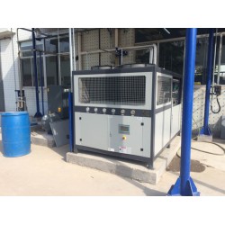 風(fēng)冷螺桿式冷水機(jī)，冷水機(jī)組廠家