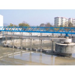 重慶沃利克環(huán)保半橋式中心傳動吸刮泥機(jī)怎么樣，重慶半橋式中心傳動吸刮泥機(jī)