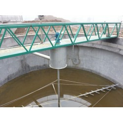 哪里有供應(yīng)優(yōu)惠的中心傳動吸刮泥機(jī)：重慶傳動吸刮泥機(jī)廠家哪家好——重慶市沃利克環(huán)保設(shè)備有限公司