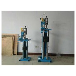 價(jià)格合理的半自動(dòng)焊架——專(zhuān)業(yè)的半自動(dòng)焊架廠商推*