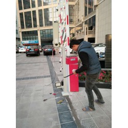 泉州智能停車場(chǎng)管理系統(tǒng)安裝維修，車牌識(shí)別系統(tǒng)安裝維修