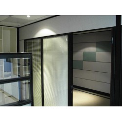 玻璃隔斷品牌：福建專業(yè)的玻璃隔斷生產(chǎn)廠家