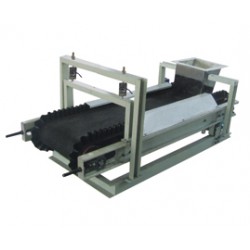 大傾角皮帶輸送機供應(yīng)，搶手的定量給料機昊建電子供應(yīng)