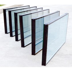 德州哪有供應(yīng)價格合理的節(jié)能玻璃，出口鋼化玻璃