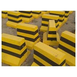 延安圍網(wǎng)立柱——陜西高性價圍網(wǎng)立柱供應(yīng)出售