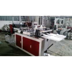 供應(yīng)優(yōu)質(zhì)香菇袋制袋機 菌種袋生產(chǎn)設(shè)備 蘑菇袋制袋機1出2