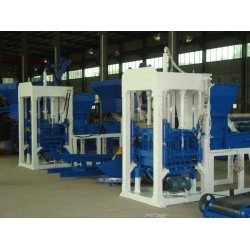 好用的半自動(dòng)砌塊成型機(jī)XH03-25出售，砌塊成型機(jī)廠家