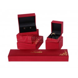哪里買(mǎi)專業(yè)的珠寶首飾盒——珠寶首飾盒生產(chǎn)商