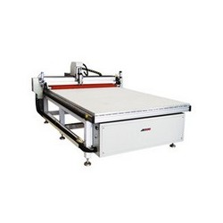 【星凱機械】為您優質供應旋轉刀切割機，質量超凡價格低廉