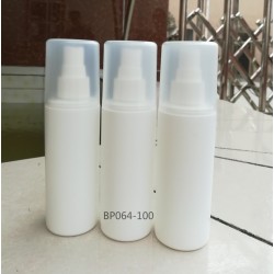 供應100ML醫(yī)藥消毒液瓶、醫(yī)藥噴霧瓶、帶大蓋噴瓶、液體瓶