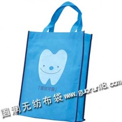 鎮(zhèn)賚縣國潤無紡布袋，環(huán)保袋，購物袋，廣告宣傳袋，廣告圍裙