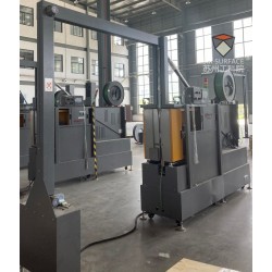 穿劍打包機(jī)，穿劍捆包機(jī)，在線捆扎機(jī)，在線捆包機(jī)。