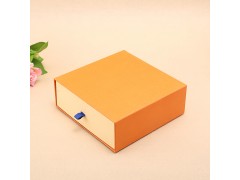 廣州白云 生產(chǎn)多種品類的天地蓋盒子、禮品盒等