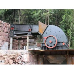 錘式碎石機(jī)和顎式碎石機(jī)哪個(gè)更好用？